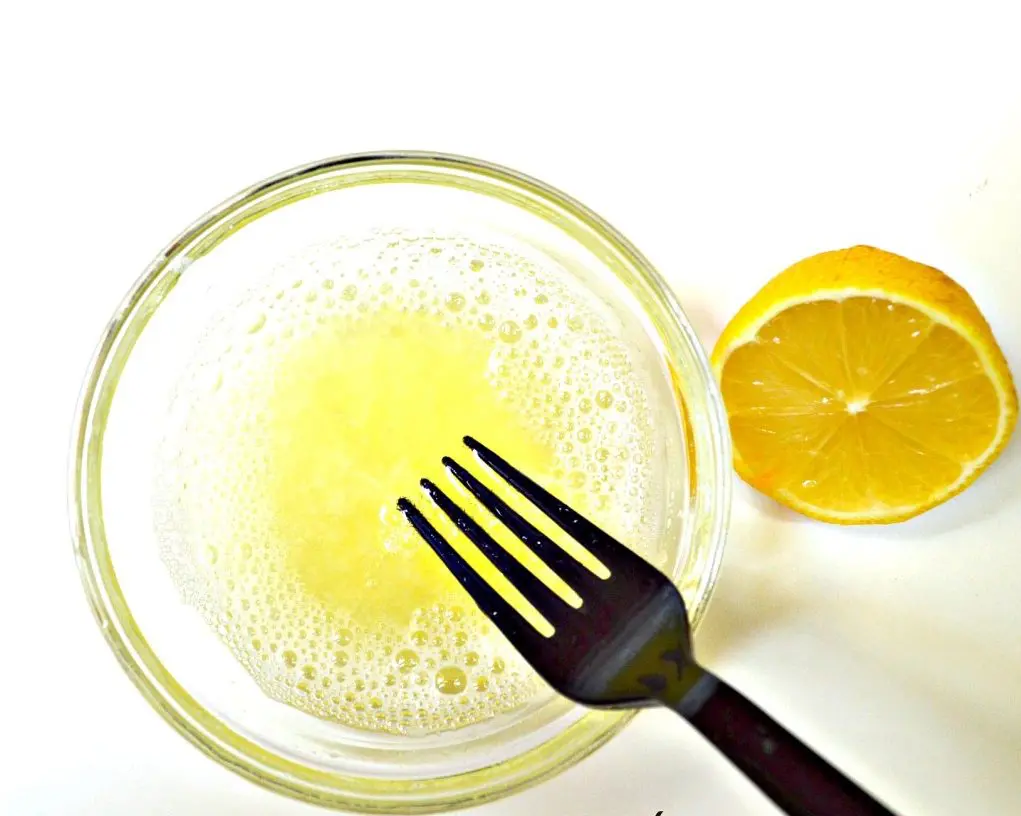 Лимонный сок - маска против угрей